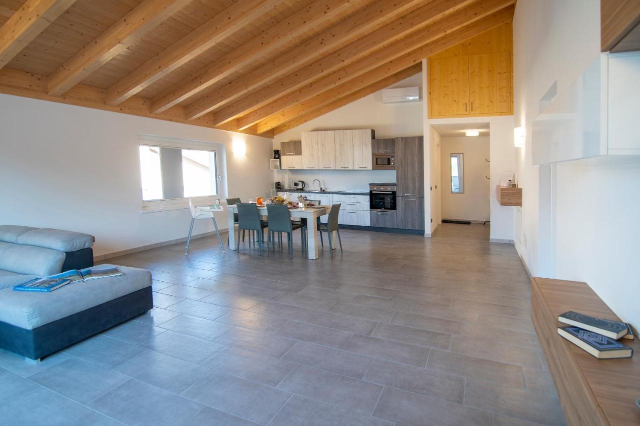 Attico Bella Vista Apartment Dubino Luaran gambar